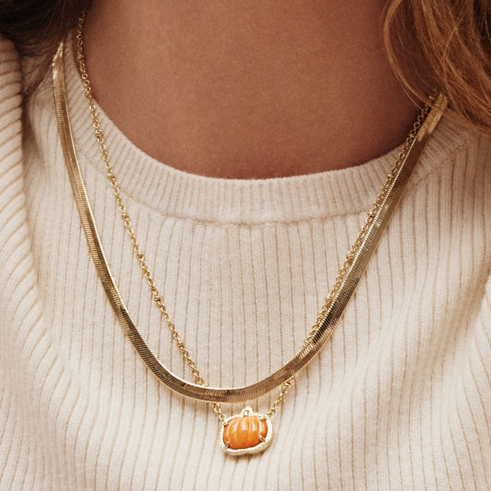NWT Kendra Scott Pumpkin Short Pendant Necklace - Picture 3 of 10